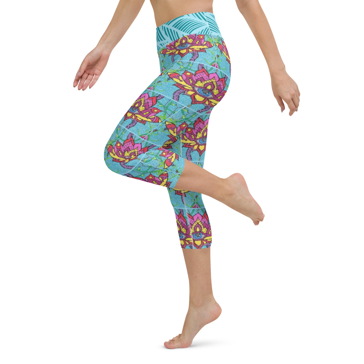 Mandala Maze Yoga Capri Leggings